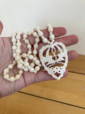 Carved Bovine Bone Pendant Necklace Bird Cut-Out Motif Vintage Jewelry 22"